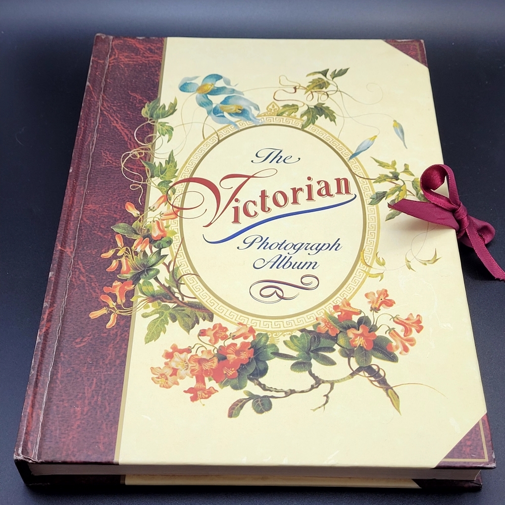 Vintage The Victorian Photograph Album w Gorgeous Roses & Flowers Unused-Read